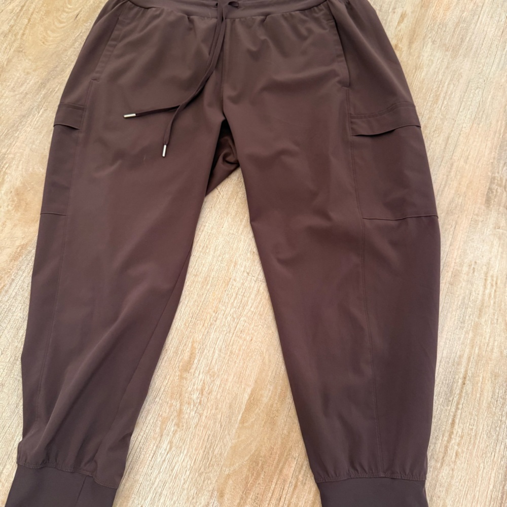 Calia by Carrie Underwood, Dark Brown, size Medium Petite